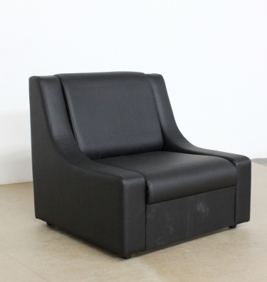 Кресло офисное Gruppo 396 Клерк 9 черное Ecotex 3001