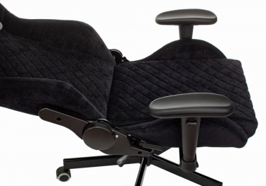 Геймерское кресло Knight Outrider Ltd