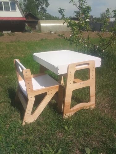 Комплект парта и стул Россия растущие