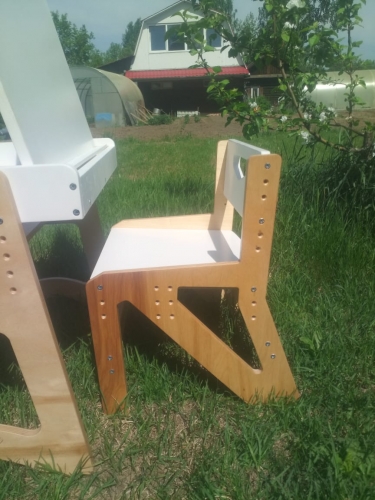 Комплект парта и стул Россия растущие