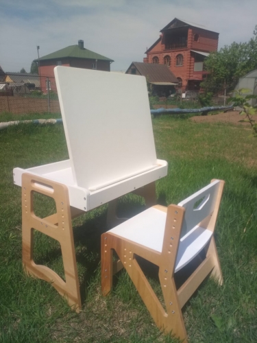 Комплект парта и стул Россия растущие