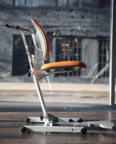 Растущее кресло Gravitonus UP Footrest Бежевый